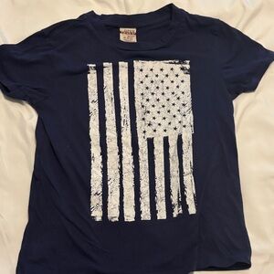 Boys size 8/10 Navy Graphic Flag Tee